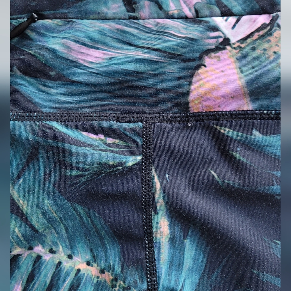 Fabletics leggins - Picture 3 of 4
